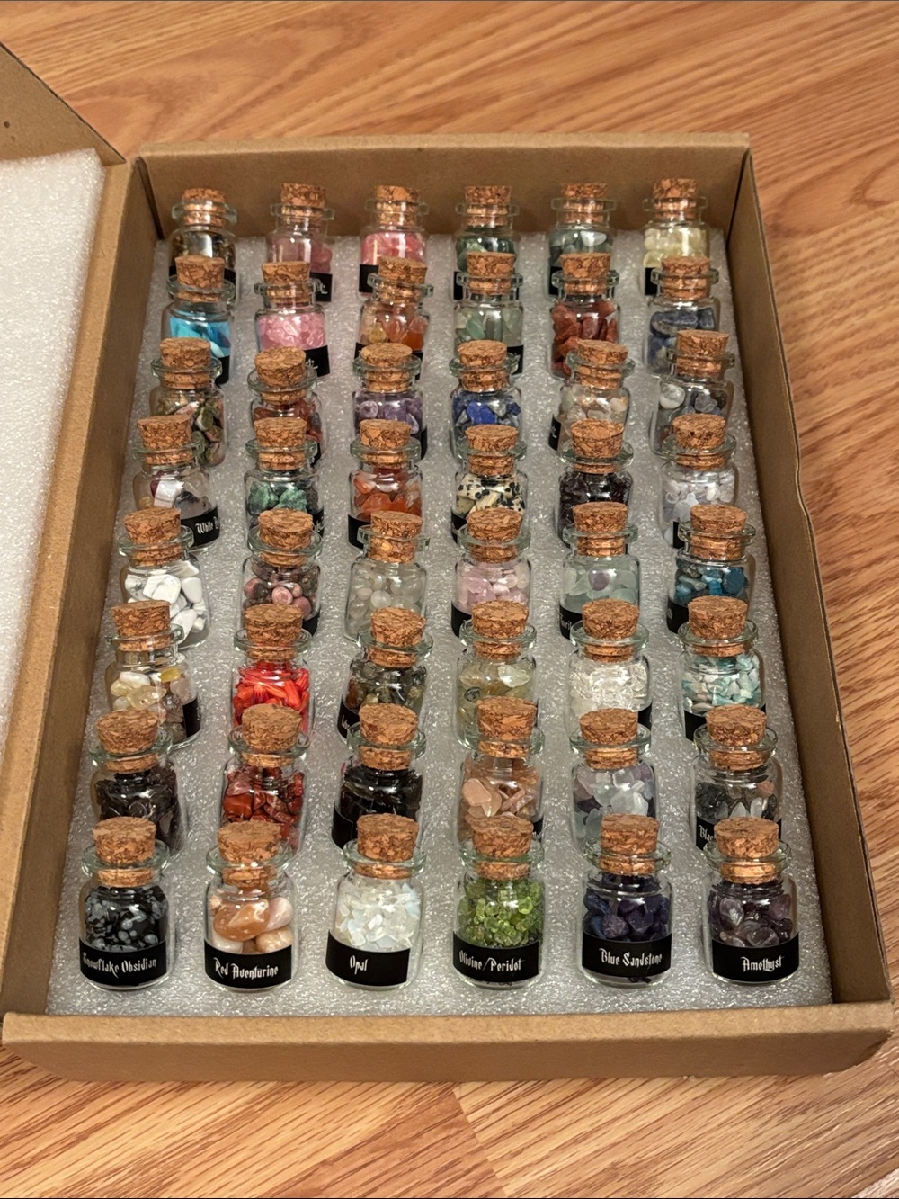 WELLPICK 48 Mini Gemstone Magic & Energy Crystal Set